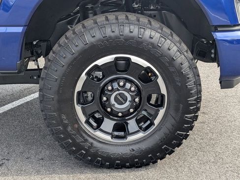 New 2026 Ford F250 Platinum w/ Tremor Off-Road Package AWD/4WD image 13