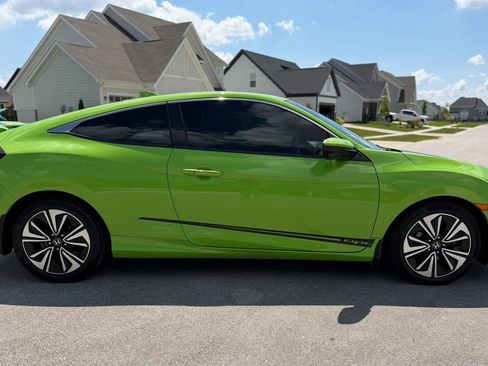 Used 2017 Honda Civic EX-T image 4