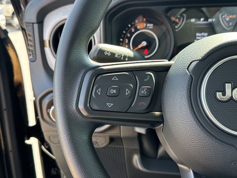 New 2025 Jeep Wrangler Unlimited Sport AWD/4WD image 32