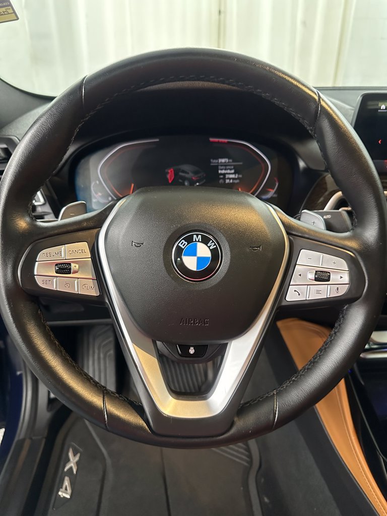 Used 2023 BMW X4 xDrive30i AWD/4WD image 16
