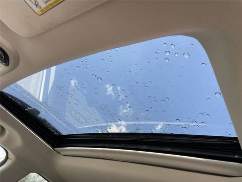 Used 2023 Subaru Outback Premium AWD/4WD image 13