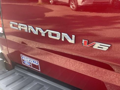 Used 2018 GMC Canyon SLT w/ Driver Alert Package AWD/4WD image 12