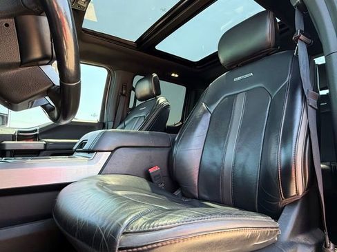 Used 2020 Ford F250 Platinum w/ FX4 Off-Road Package AWD/4WD image 12