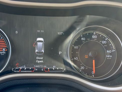 Used 2016 Jeep Cherokee Limited AWD/4WD image 11