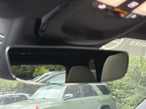 Certified 2026 Volvo XC90 B6 Plus AWD/4WD image 27