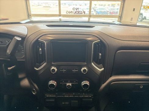 Used 2021 GMC Sierra 2500 AT4 image 27