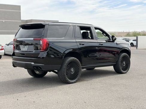 Used 2025 GMC Yukon AT4 w/ AT4 Premium Package AWD/4WD image 28