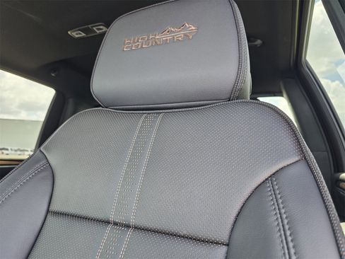 New 2025 Chevrolet Silverado 2500 High Country w/ Technology Package image 17