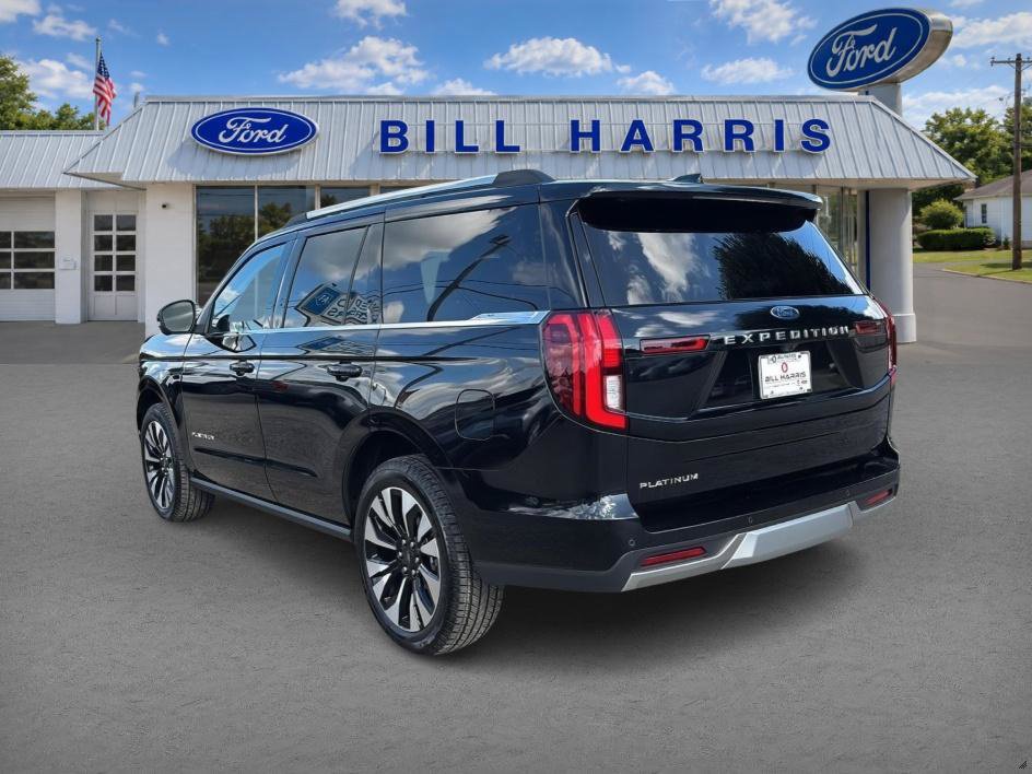 Used 2026 Ford Expedition Platinum w/ Driver's Package AWD/4WD image 9