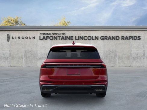 New 2026 Lincoln Nautilus Premier w/ Jet Appearance Package AWD/4WD image 5