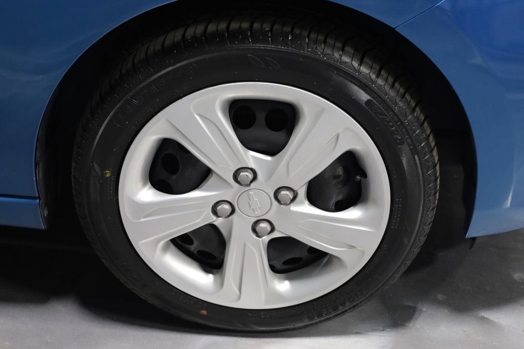 Used 2020 Chevrolet Spark LS FWD image 31