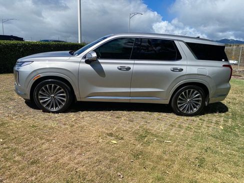 Used 2024 Hyundai Palisade Calligraphy image 22