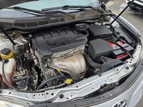 Used 2011 Toyota Camry LE image 29