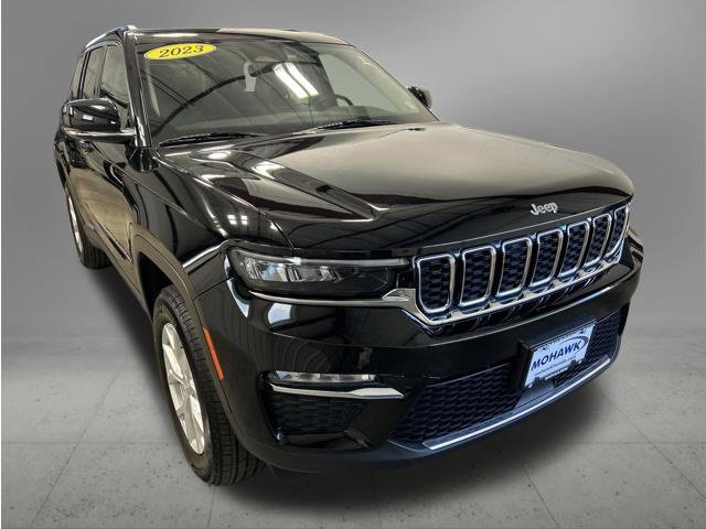 Used 2023 Jeep Grand Cherokee Limited AWD/4WD image 8