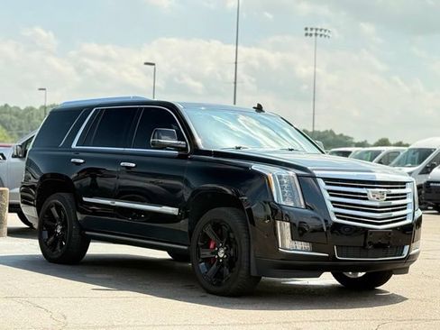 Used 2020 Cadillac Escalade Platinum AWD/4WD image 38