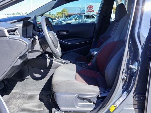 Used 2025 Toyota Corolla SE image 7