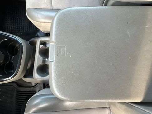 Used 2016 Nissan NV 2500 SV w/ Technology Package image 21