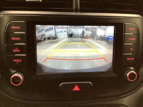 Certified 2020 Kia Soul S image 19