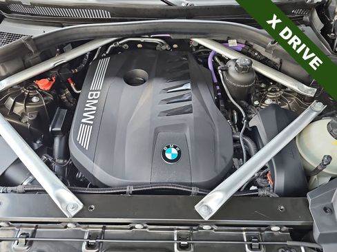Used 2025 BMW X5 xDrive40i w/ Premium Package AWD/4WD image 13