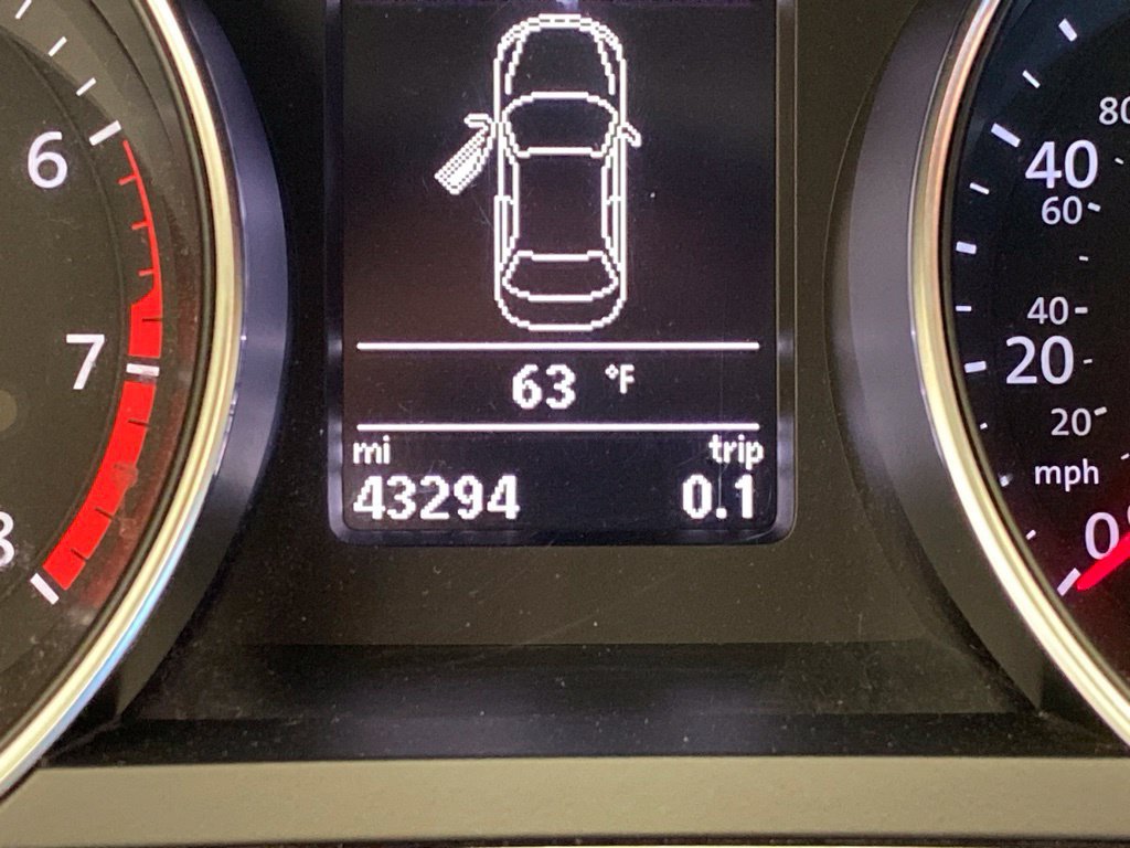 Used 2018 Volkswagen Jetta SEL FWD image 17