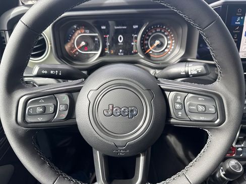 New 2026 Jeep Gladiator Mojave w/ Safety Group image 14