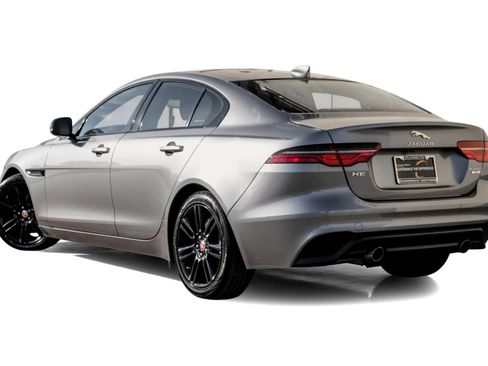 Used 2020 Jaguar XE S image 10