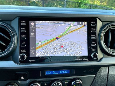 Used 2022 Toyota Tacoma TRD Sport AWD/4WD image 13