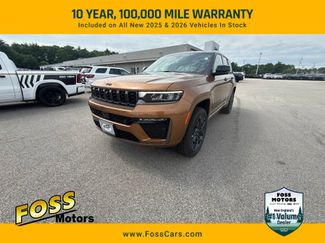 New 2026 Jeep Grand Cherokee Summit w/ Obsidian Package AWD/4WD video 1