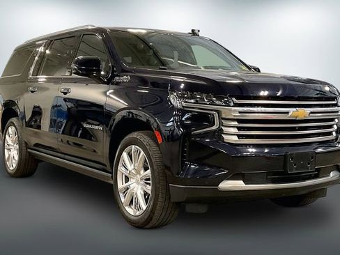 Used 2021 Chevrolet Suburban High Country w/ Premium Package AWD/4WD image 1