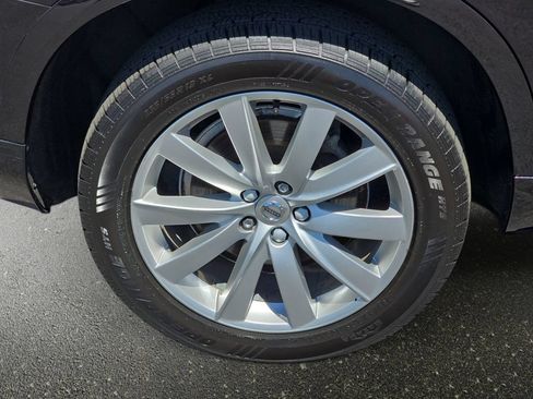 Used 2016 Volvo XC90 T6 Momentum w/ Momentum Plus Package AWD/4WD image 37