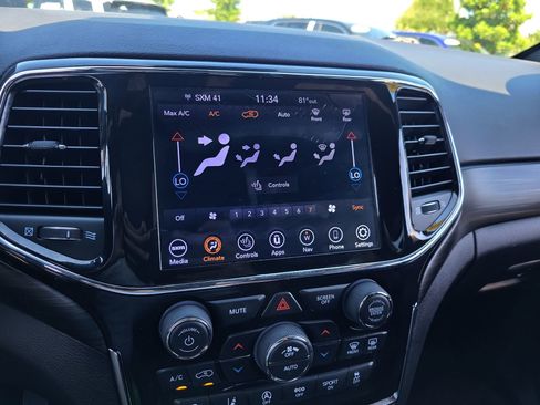Used 2021 Jeep Grand Cherokee Laredo X RWD image 23