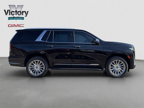 Used 2023 Cadillac Escalade Premium Luxury image 14