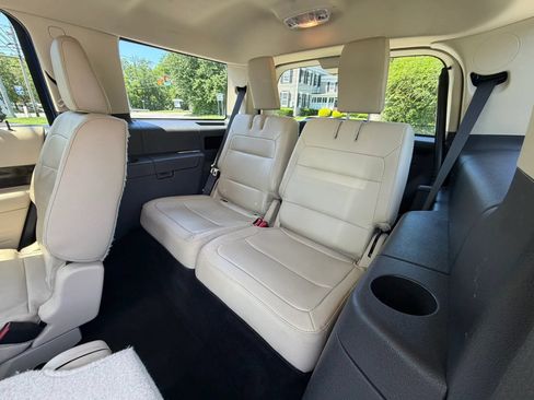 Used 2015 Ford Flex SEL w/ Equipment Group 202A AWD/4WD image 19