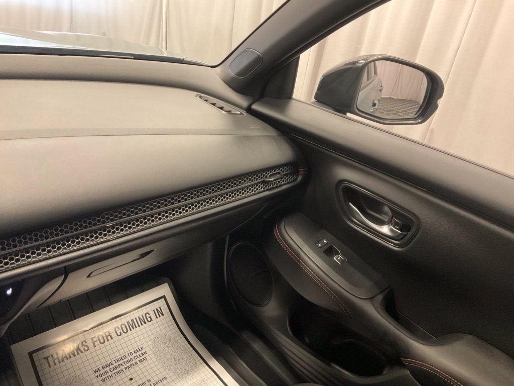 Used 2025 Honda HR-V Sport image 20