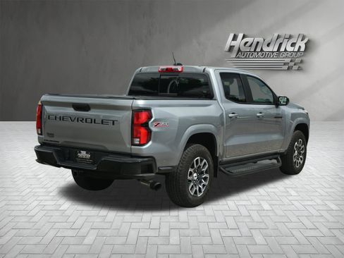 Used 2023 Chevrolet Colorado Z71 w/ Z71 Convenience Package 2 AWD/4WD image 10