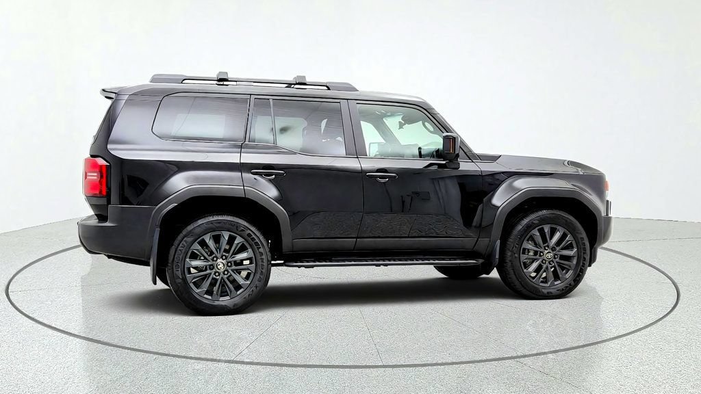 Used 2026 Toyota Land Cruiser w/ Premium Package AWD/4WD image 4