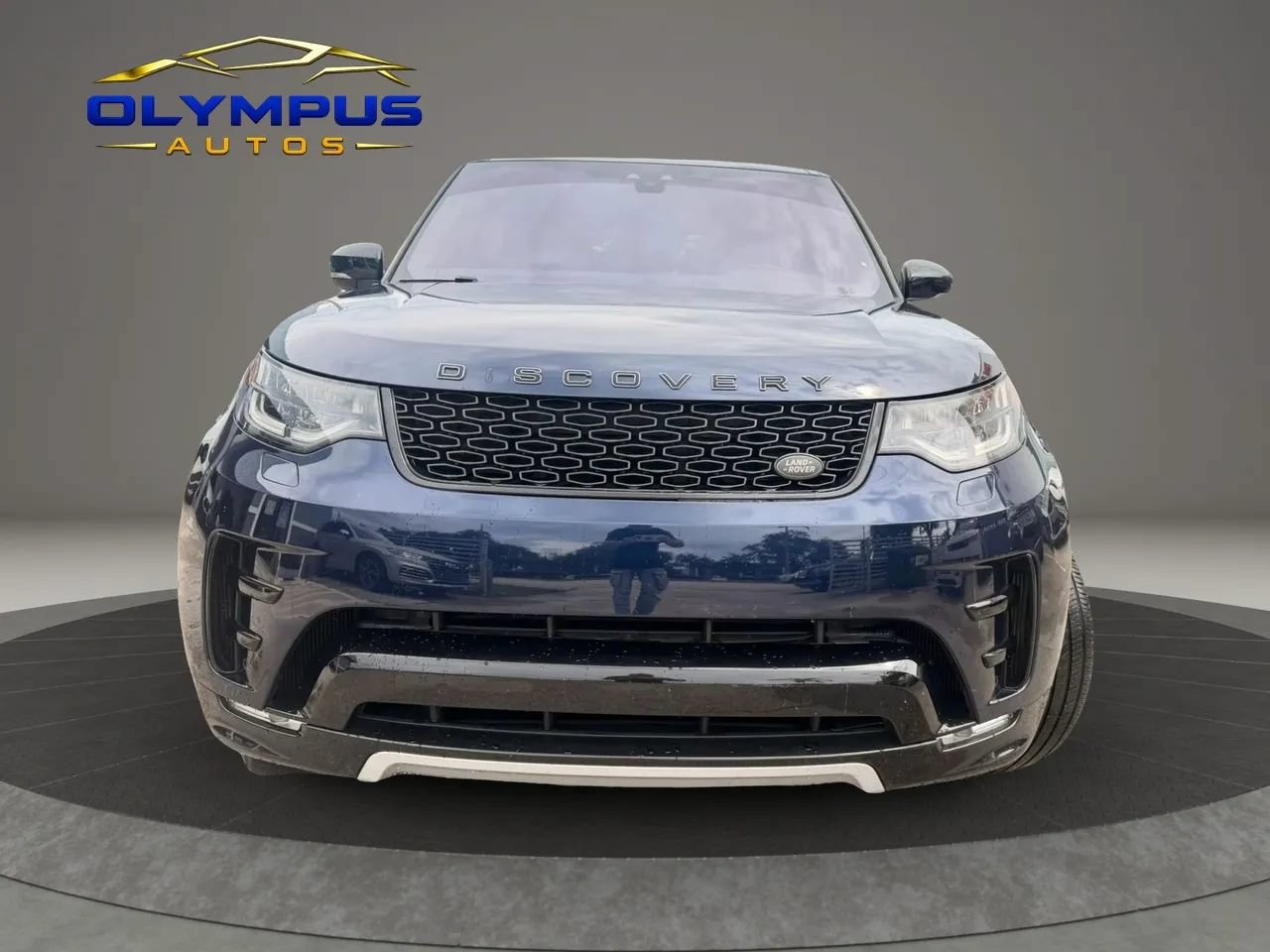 Used 2020 Land Rover Discovery Landmark AWD/4WD image 2