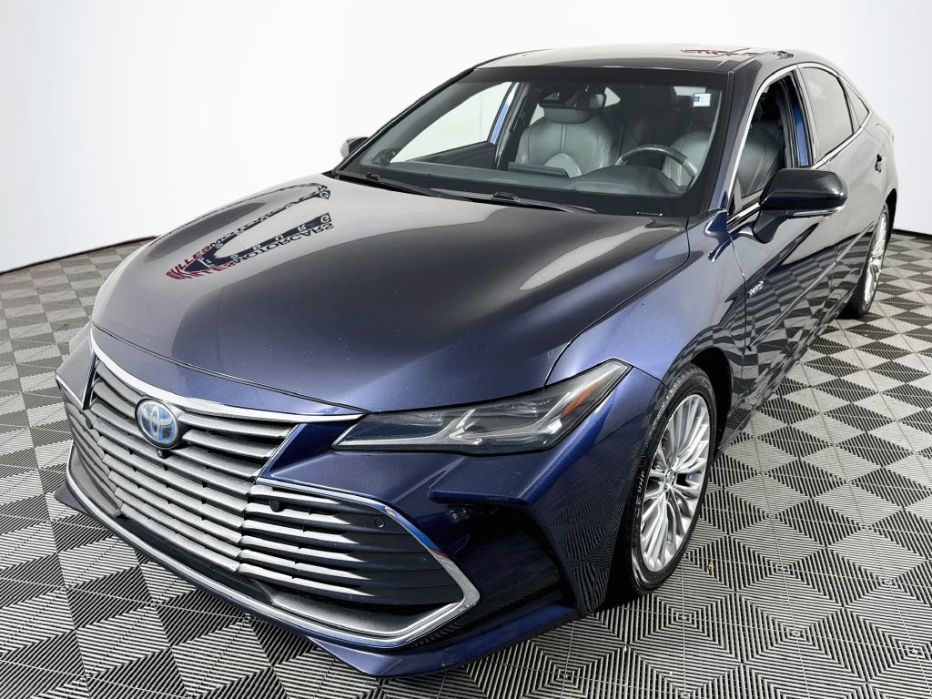 Used 2020 Toyota Avalon Limited w/ Advanced Safety Package FWD image 3