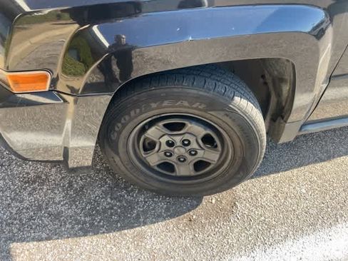 Used 2010 Jeep Patriot Sport image 11