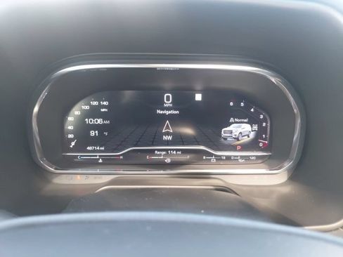Used 2022 GMC Yukon XL AT4 AWD/4WD image 31