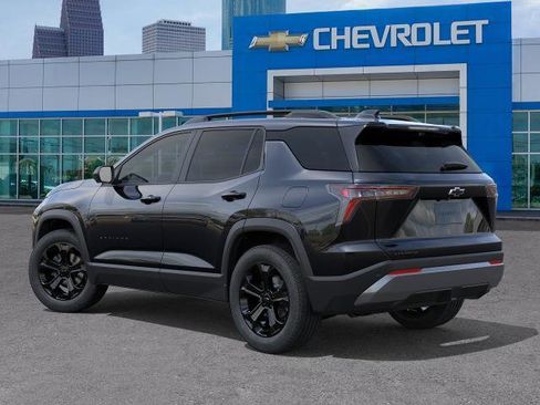 New 2026 Chevrolet Equinox LT w/ Convenience Package II FWD image 3