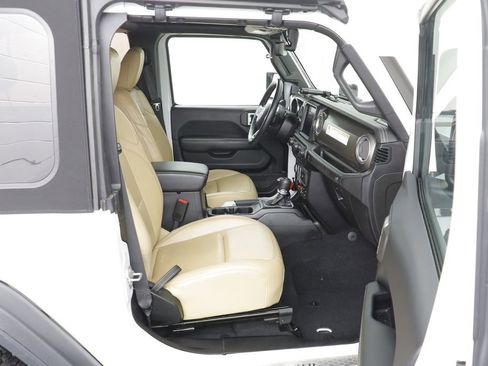 Used 2018 Jeep Wrangler Rubicon image 20