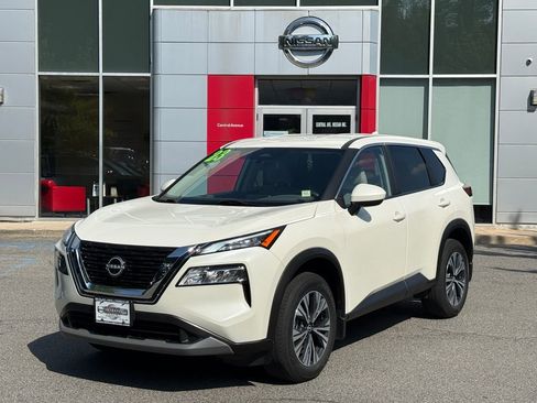 Used 2023 Nissan Rogue SV AWD/4WD image 1