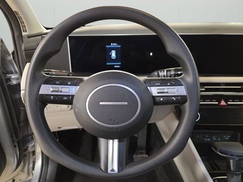 Used 2025 Hyundai Tucson SEL image 17