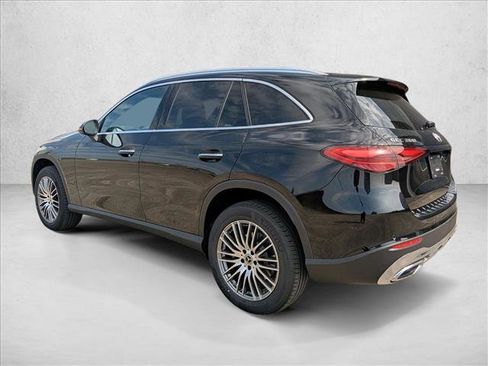 Used 2026 Mercedes-Benz GLC 300 image 7