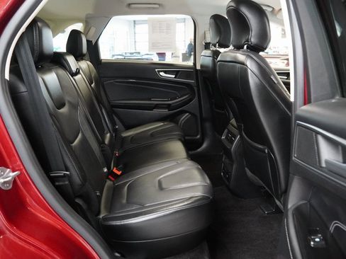 Used 2016 Ford Edge Titanium w/ Technology Package image 28