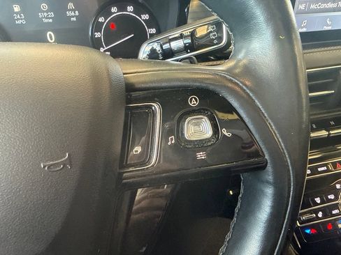 Used 2020 Lincoln Corsair AWD w/ Premium Package image 18