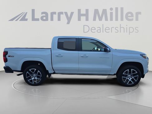 Certified 2024 Chevrolet Colorado Z71 w/ Z71 Convenience Package 2 AWD/4WD image 14