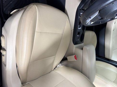 Used 2019 Subaru Outback 2.5i Limited AWD/4WD image 12