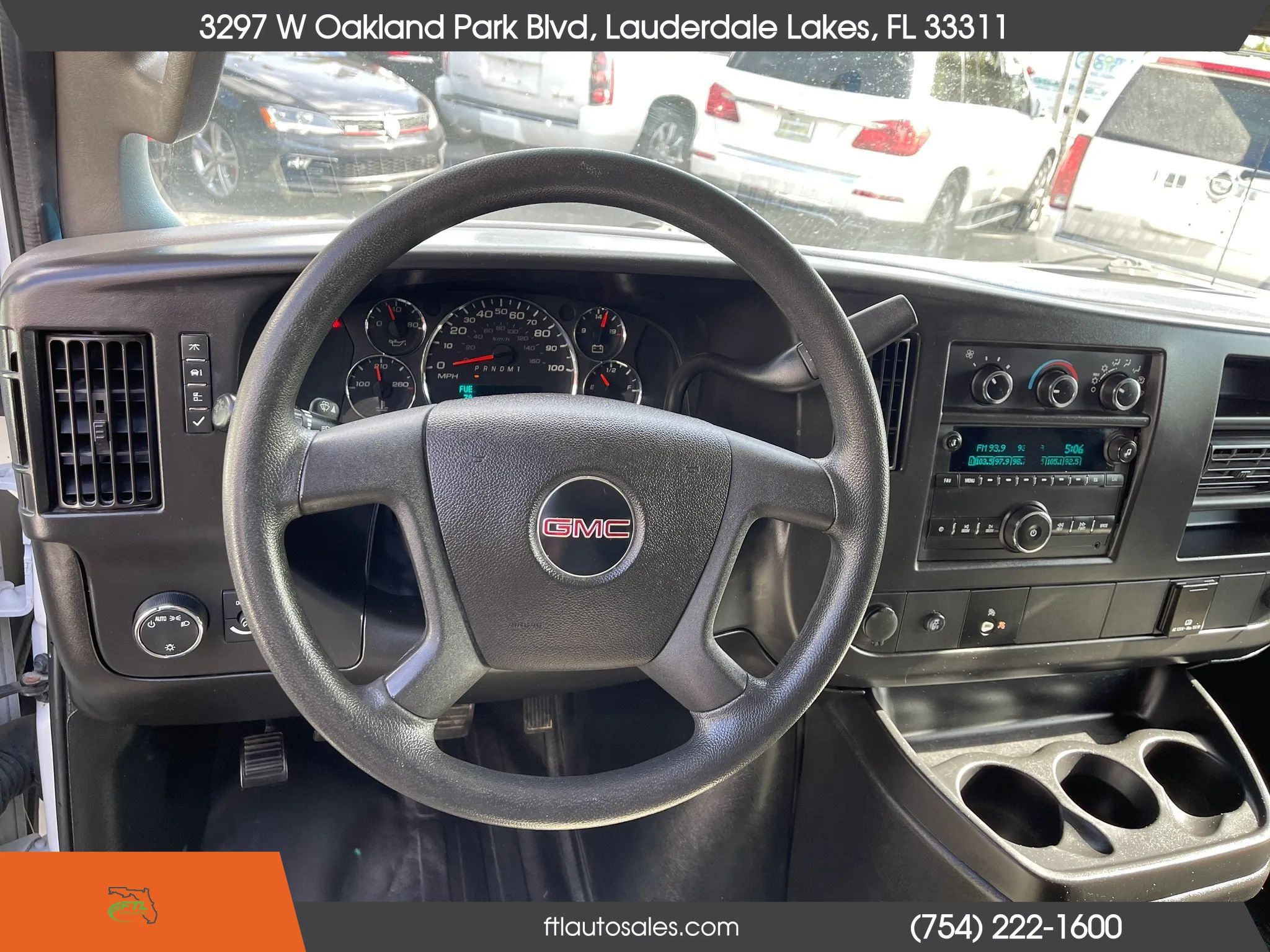 Used 2017 GMC Savana 3500 Extended RWD image 51